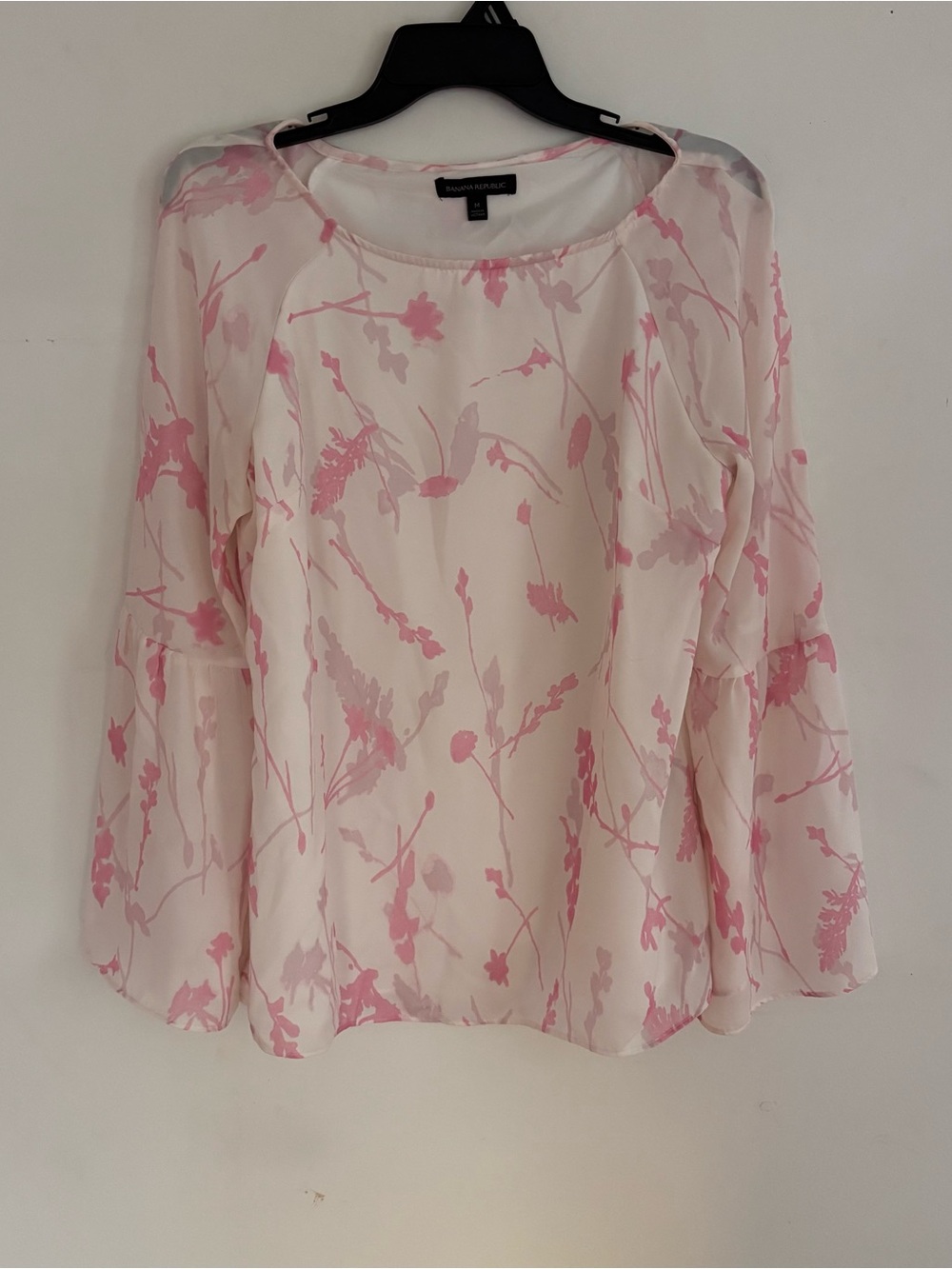 Banana Republic Ivory Pink Floral Bell Sleeve Blouse Size Medium